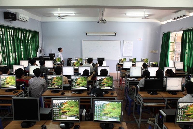 1568348209_am-thanh-phong-hoc-nhung-thiet-bi-can-thiet-va-mot-so-luu-y-02