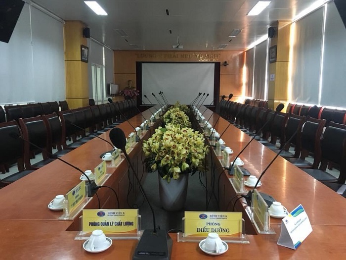 Micro đại biểu JTS CS-1DU được lắp đặt tại phòng họp