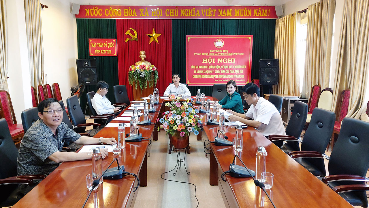 Cáp kéo dài D7P-10 được lắp đặt tại phòng họp