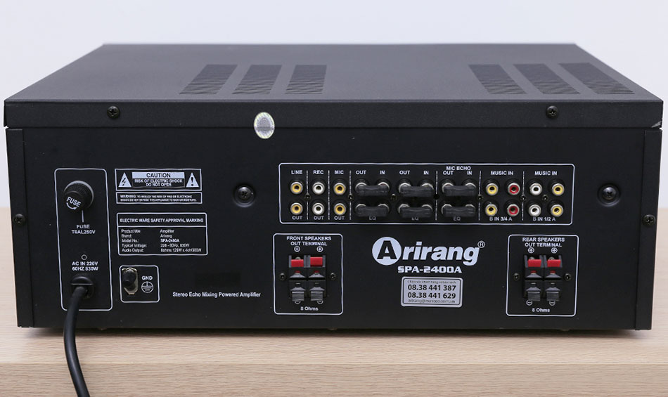 Các cổng kết nối phía sau Amply karaoke Airang SPA-2400A