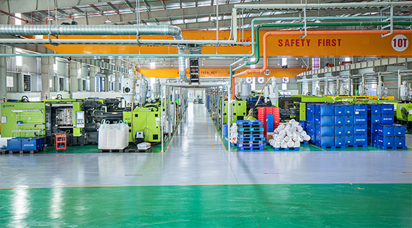 nha_may_san_xuat_thung_nhua_song