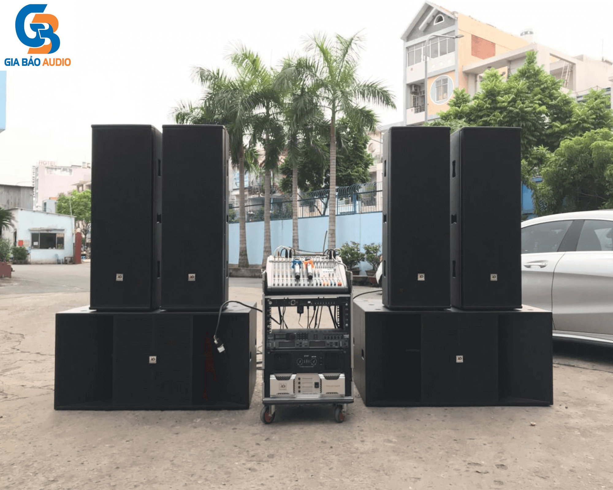 Thiết bị lắp đặt âm thanh sân khấu ngoài trời