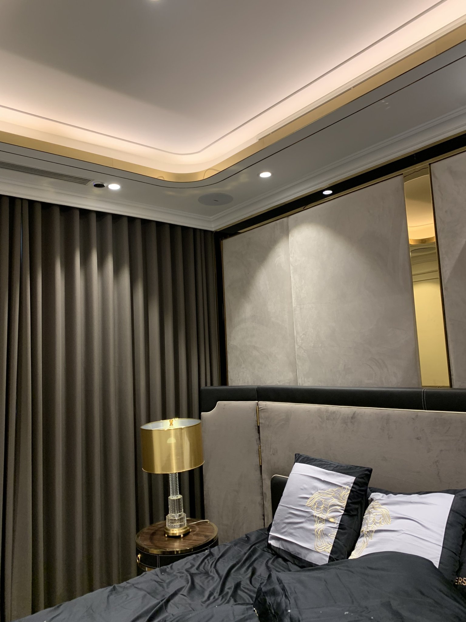 z3052304276822_0e2739587fda106e5aca103840407667