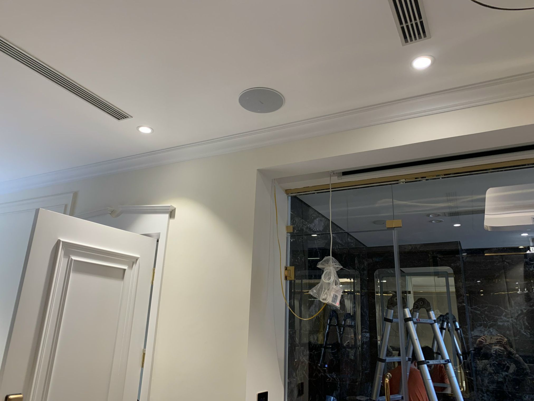 z3052304295251_2990c350b4b4fd68c6f7b525e91e7eaf