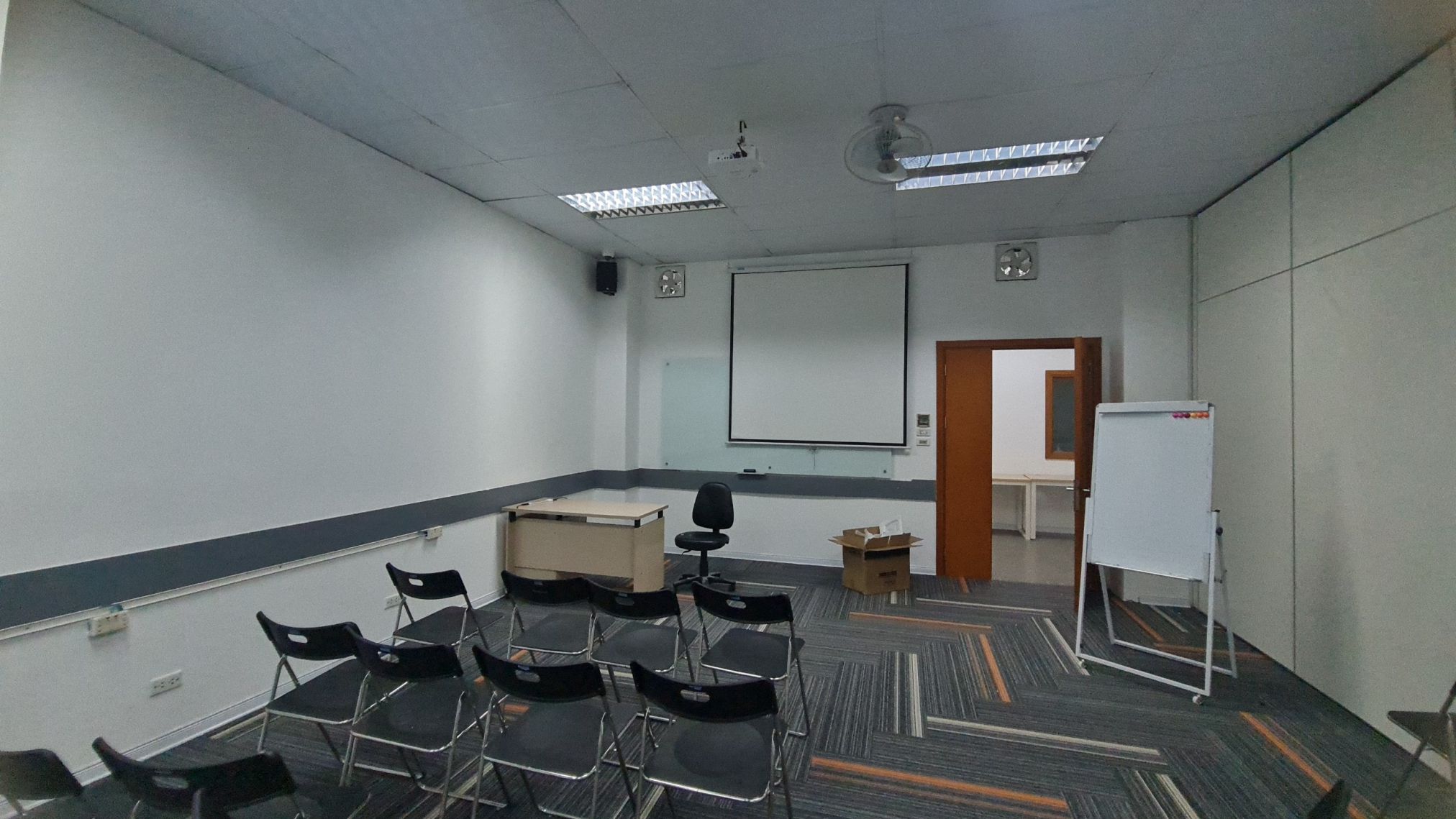 z3648396525360_5a71594922ea68cc9cdece51aa03db7e