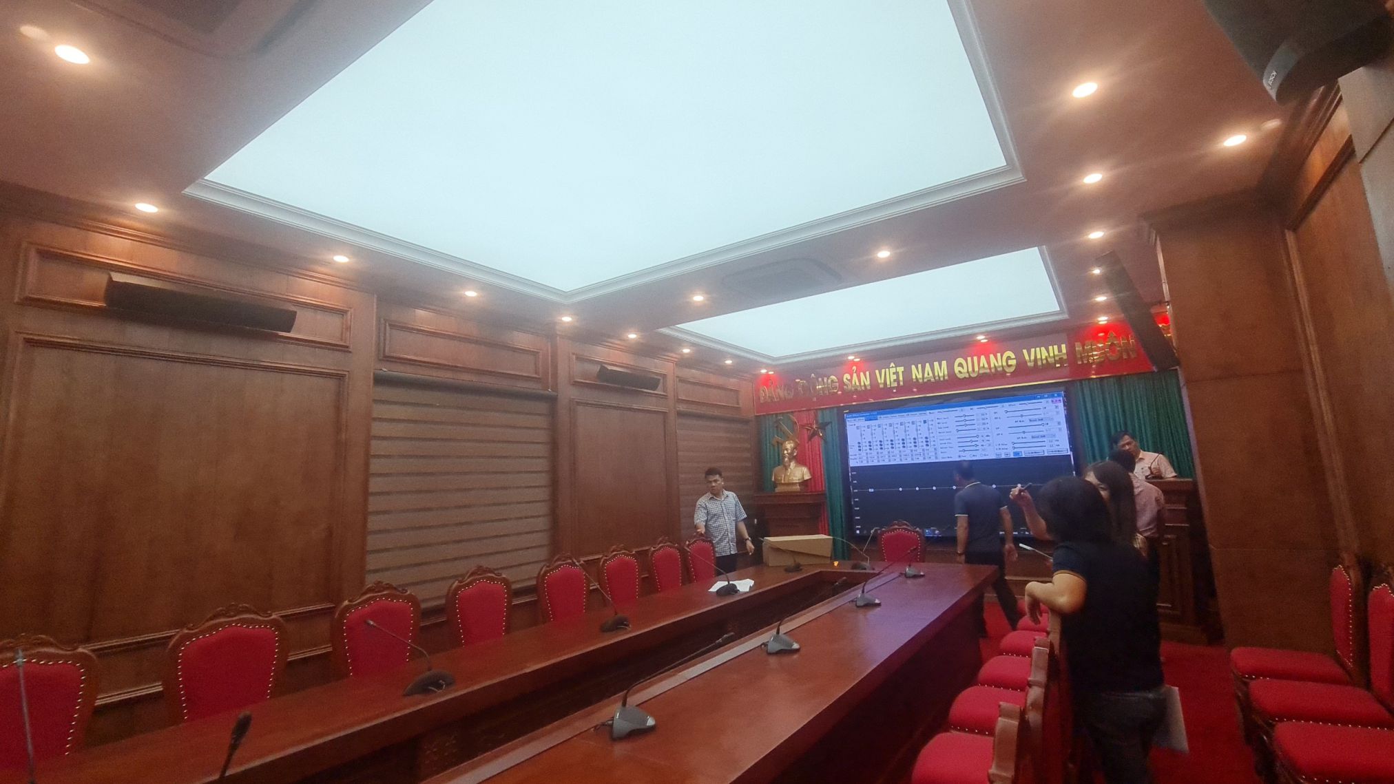 z3741764449115_5e9363b9c734a74309875355e5b0b644