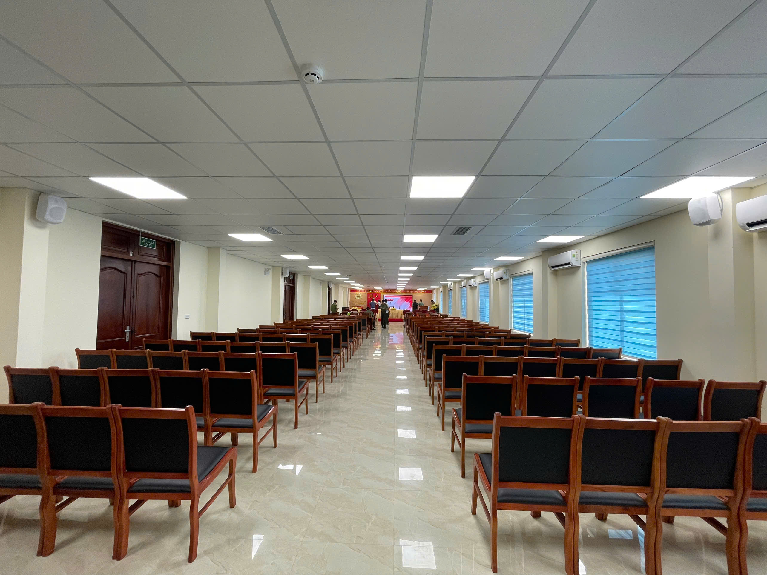 Lắp đặt âm thanh